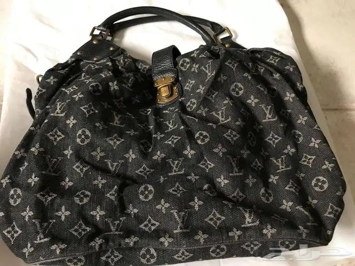 100ريال شنطه نسائيه مستخدمه Women s bag 0