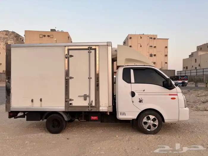 ثلاجه نظيفه للبيع موديل 2020 6