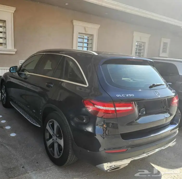 للبيع  مرسيدس GLC 250 موديل 2017   للبيع السريع 0