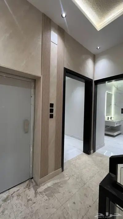 للبيع روف علوي مع ملحق مقابل مطار ابها بسعر مناسب جدا 9