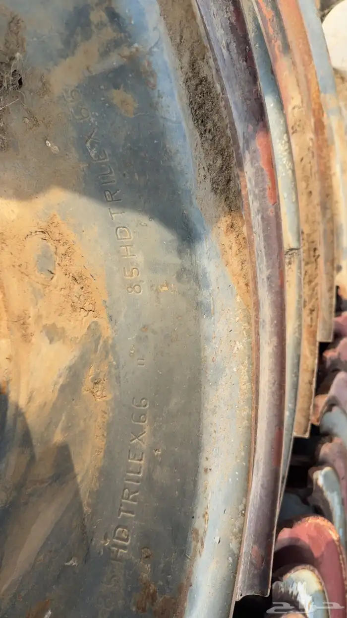 برامك وشقف وجنوط 24 للبيع وعدد 8 كفرات وجنوط مقاس جنط 20 5