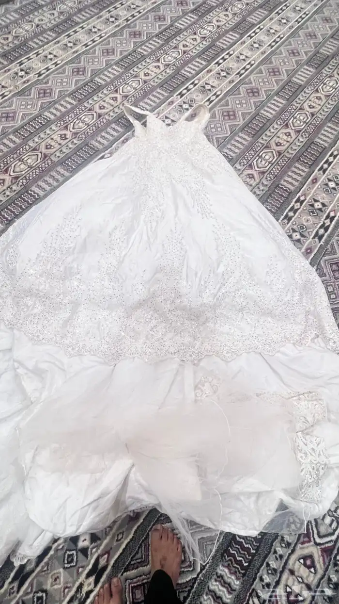 فستان عرس مستخدم مره واحده للبيع على 8