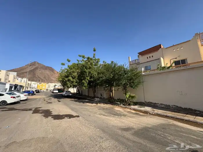فيلا فاخره للبيع 4