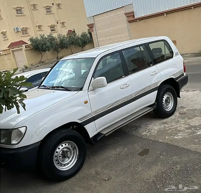 لانكروزر 2000 مكيفين ثلاجه بدي محركات شرط 3