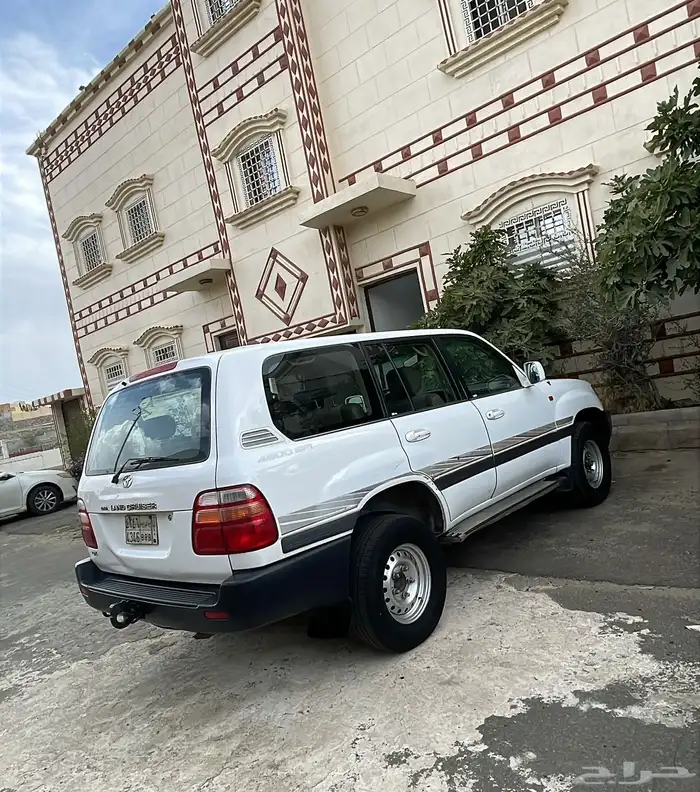 لانكروزر 2000 مكيفين ثلاجه بدي محركات شرط 5