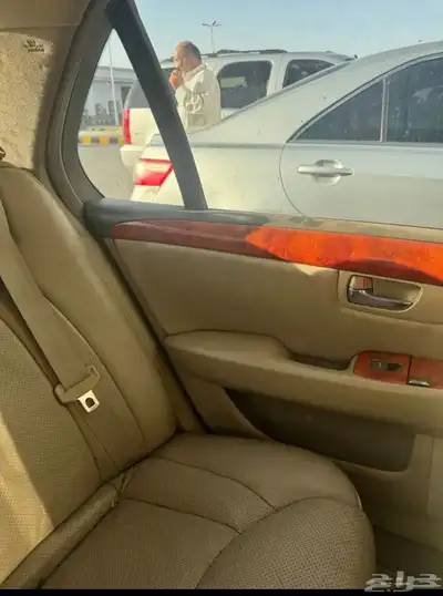 للبيع تشليح قطع فقط لكزس LS 430 10
