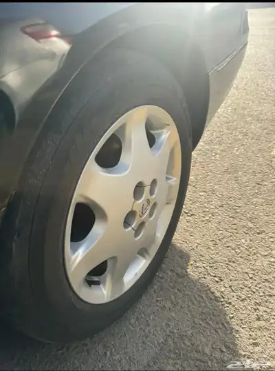 للبيع تشليح قطع فقط لكزس LS 430 8