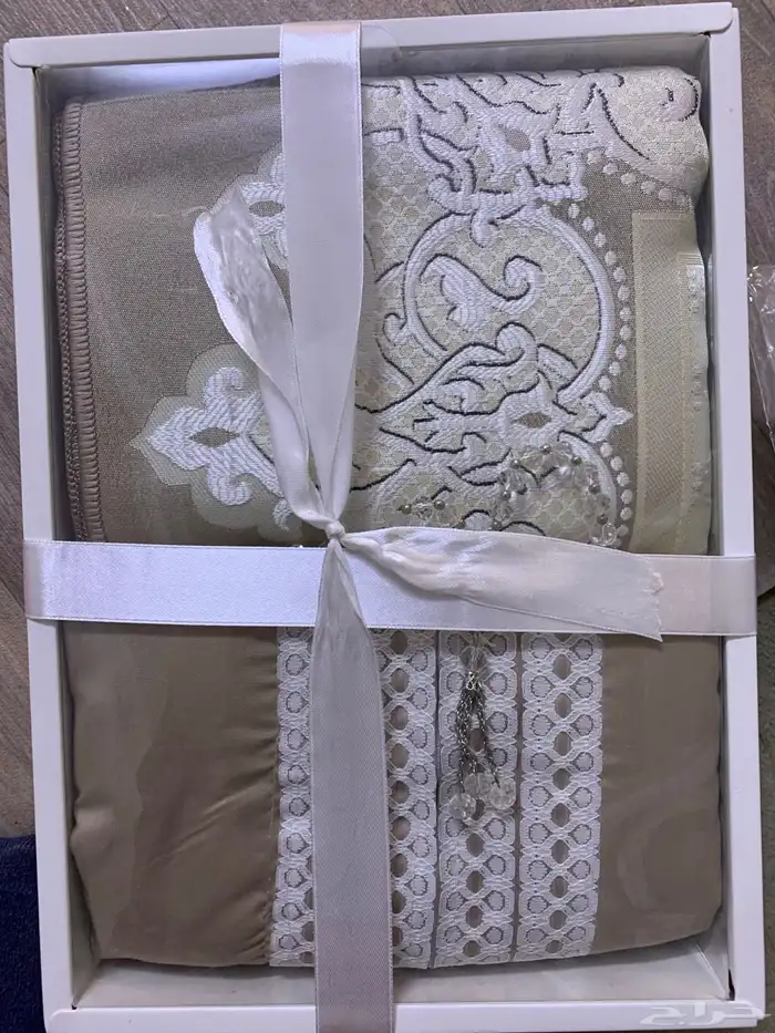 شراشف صلاة وسجادات جمله وقطاعي 0