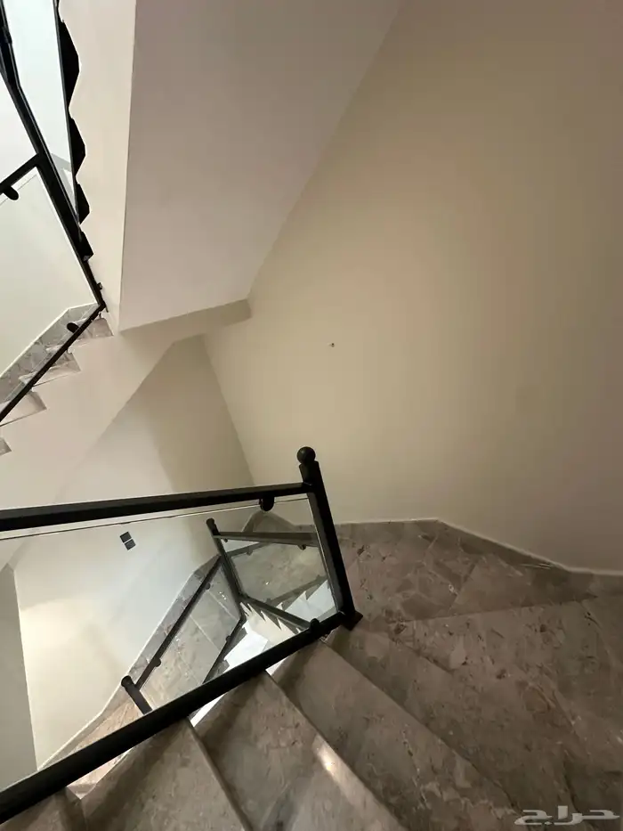 فله للبيع في جوهرة العالية بموقع مميز 7