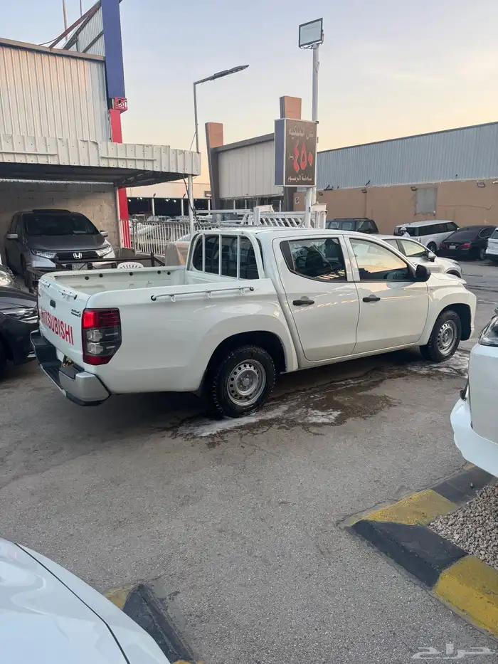 ميتسوبيشي L200 2023 4