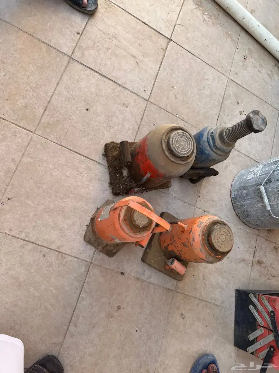 اغراض عدة ورشه مفاتيح عفريتات ماطور هوا غاز كسجين 0