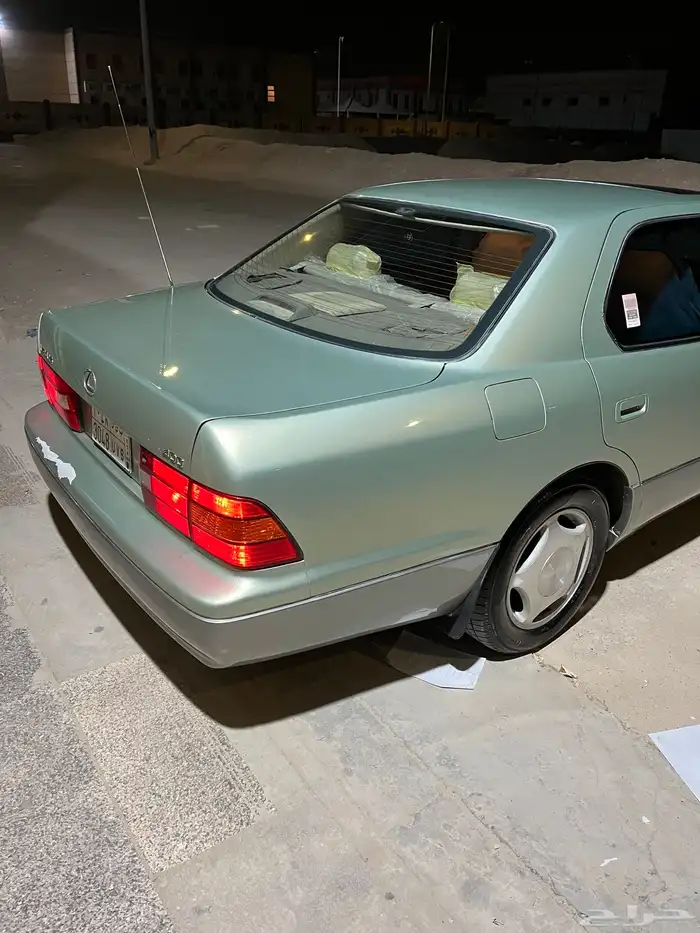للبيع لكزس 400 LS 11