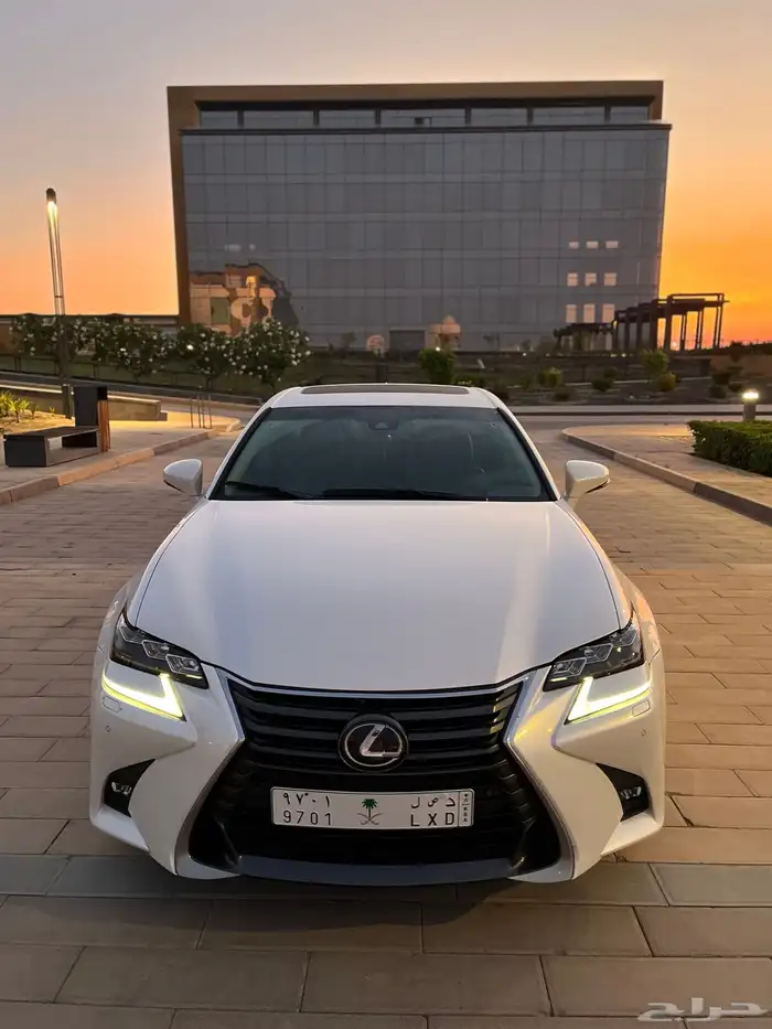 لكزس GS350. 2018 1