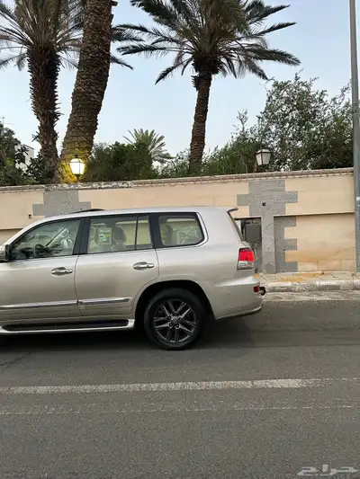 جيب لكزس 2015 13