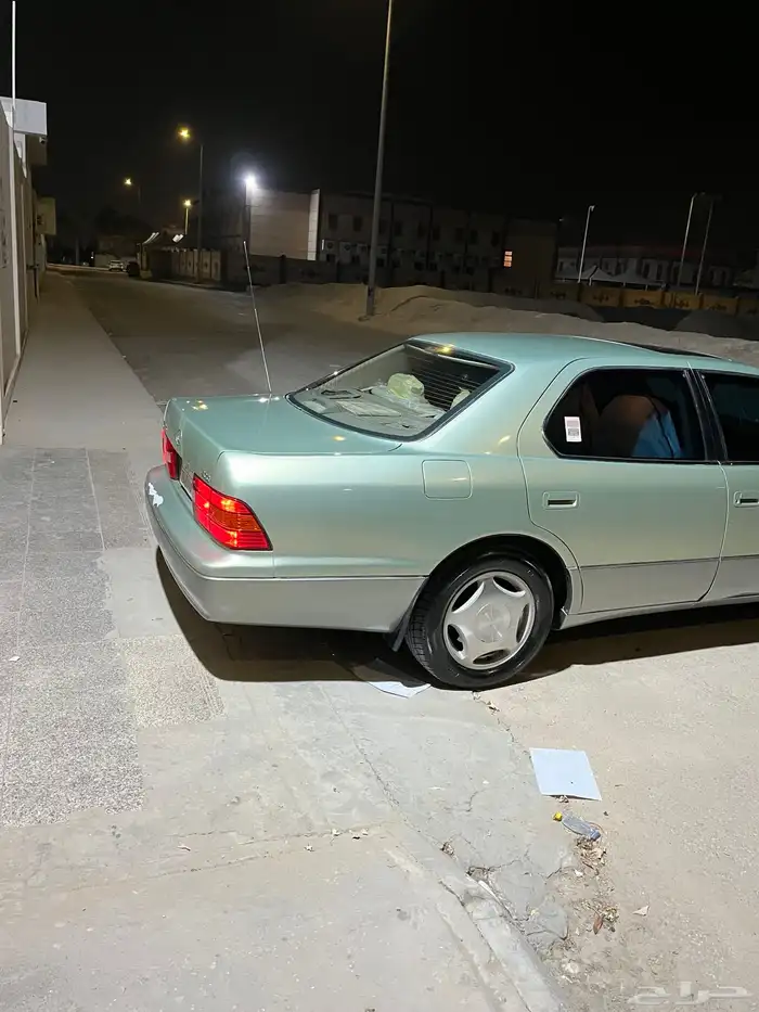 للبيع لكزس 400 LS 5