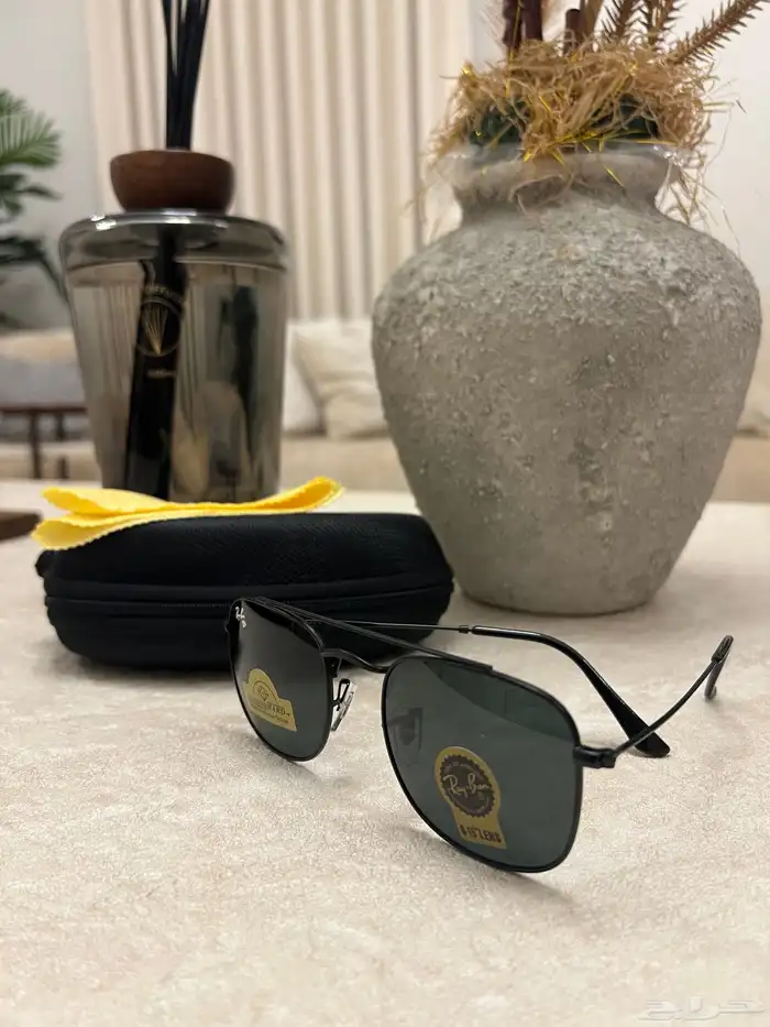 لعشاق النظارات 62