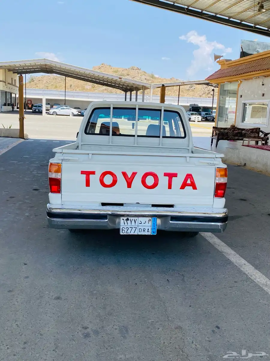 هايلوكس 1986 6