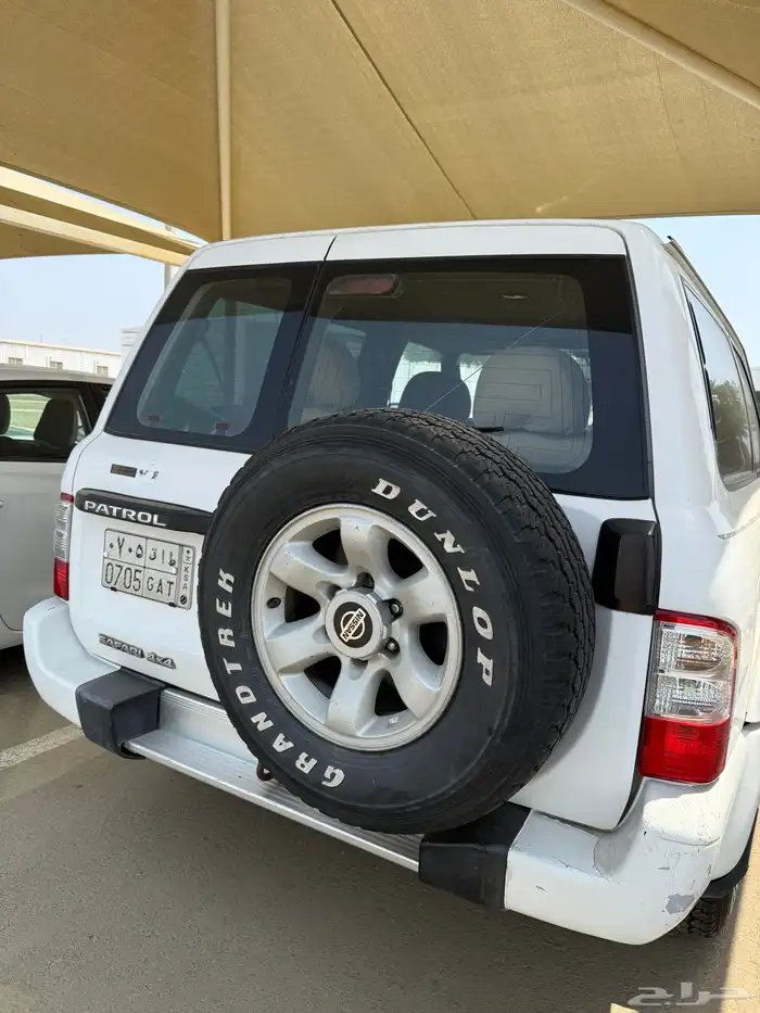 جيبان نيسان سفاري منوه المستخدم بودي وكاله موديل2000 1