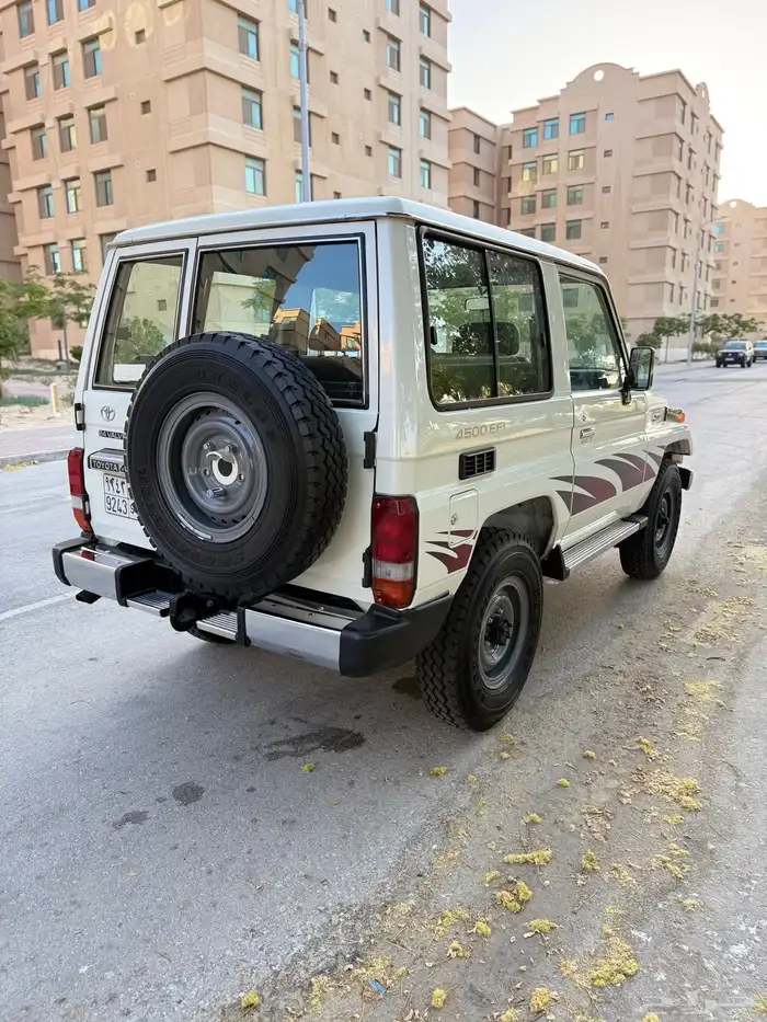 جيب ربع مخزن 6