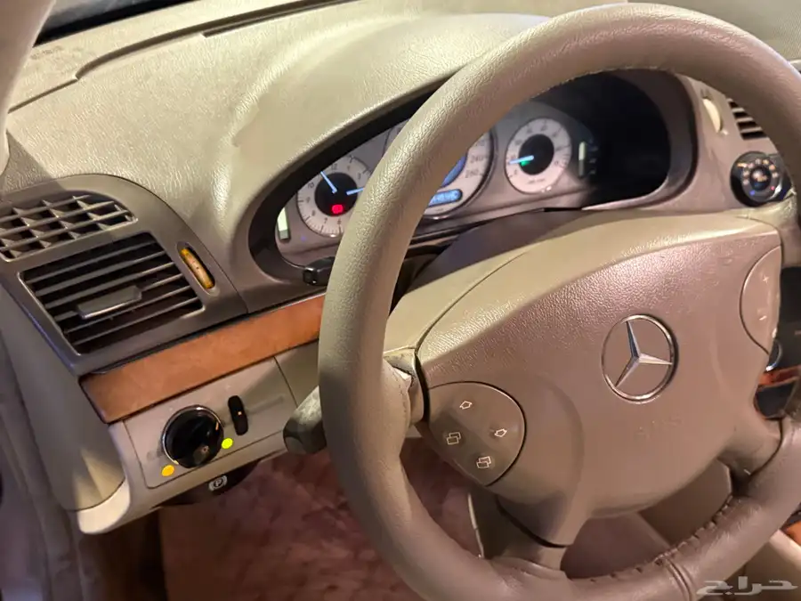 مرسدس E2005 W211 11