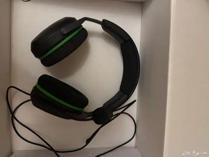 اكسبوكس سيريس اس مع يدين و سماعه و هاردسك ssd تيرا 6
