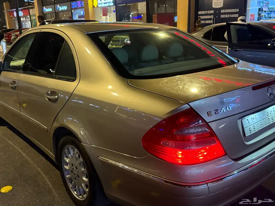 مرسدس E2005 W211 16
