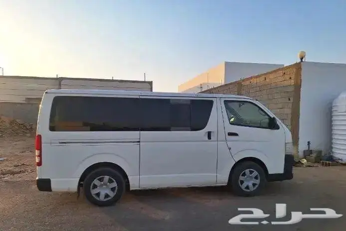 نقل عمال باصات 1