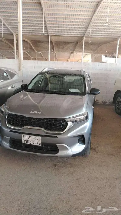 كيا سونيت 2023 بودي ومحركات وكاله عداد 83 الف كم 0