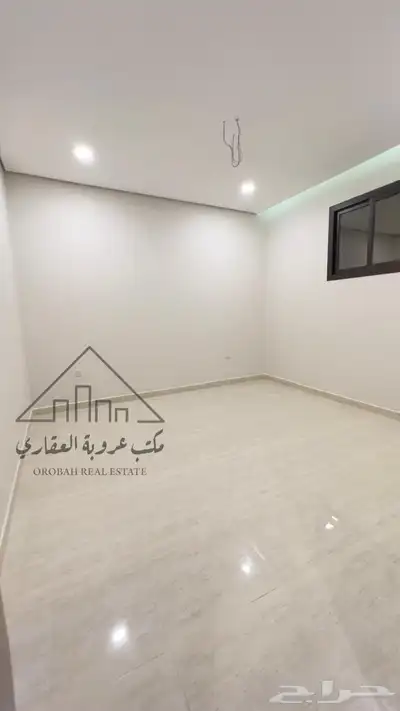 للبيع فيلا نص ارض ثلاث ادوار  تبوك حي  الريان 18