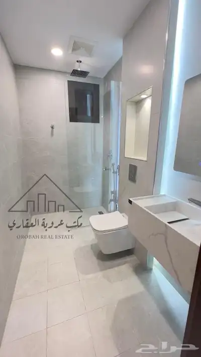 للبيع فيلا نص ارض ثلاث ادوار  تبوك حي  الريان 12