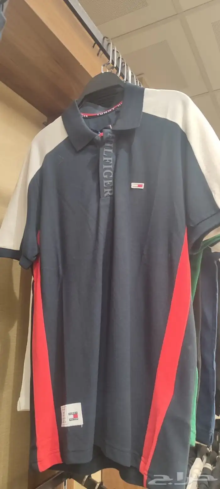 تيشرت ماركة تومي مقاس XXL 0