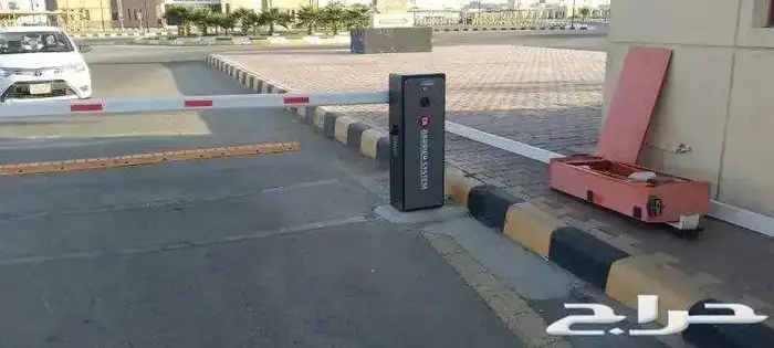 ذراع امني للتحكم في دخول وخروج السيارات 3