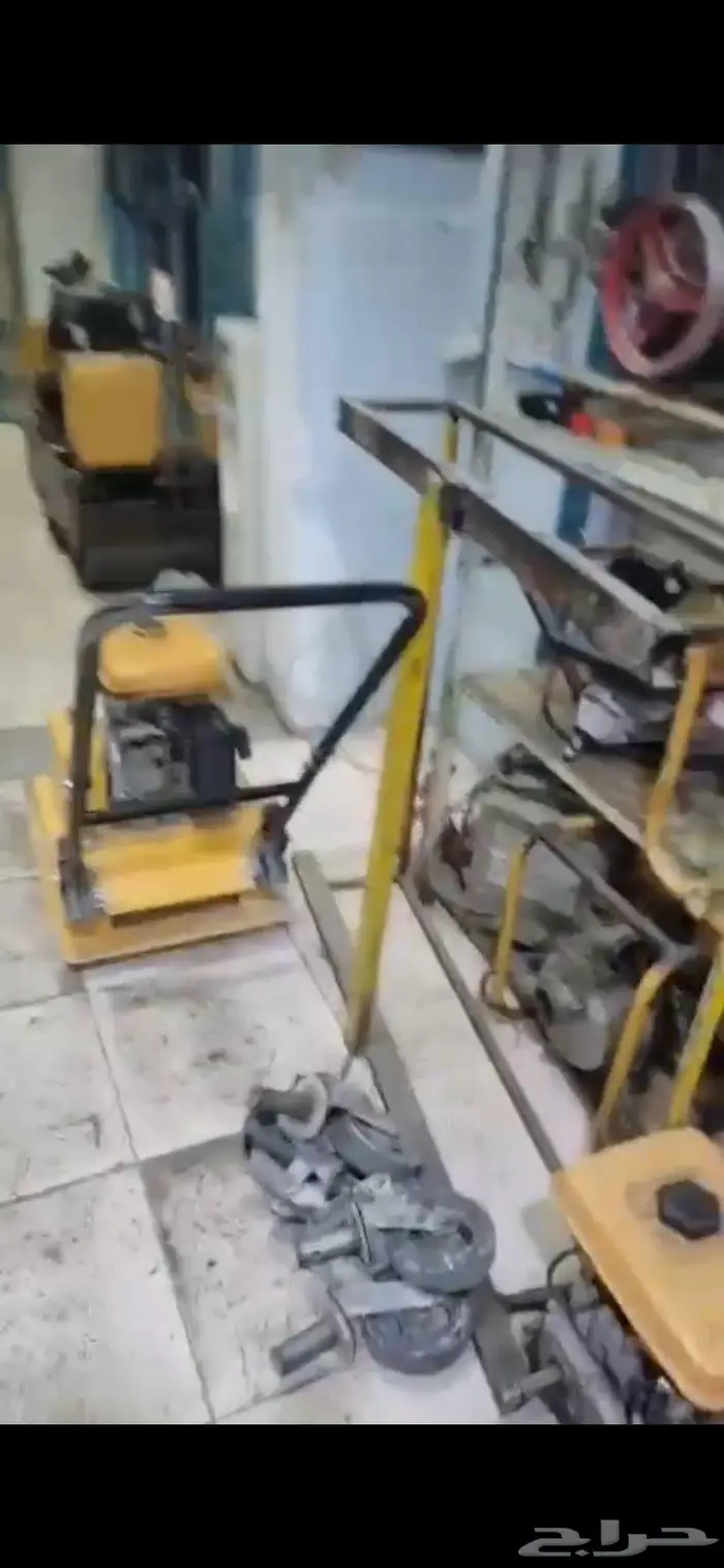 للبيع معدات خفيفه و ثقيله 17