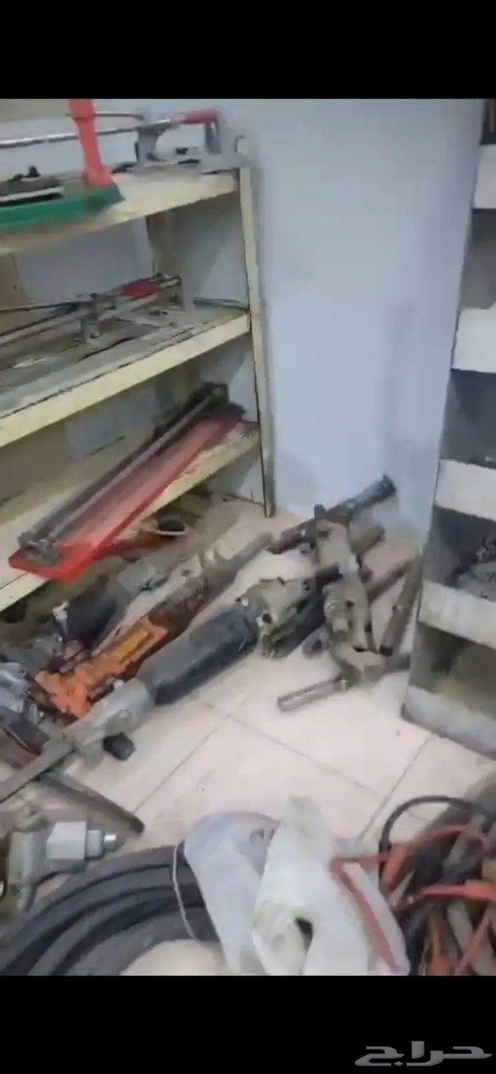 للبيع معدات خفيفه و ثقيله 28
