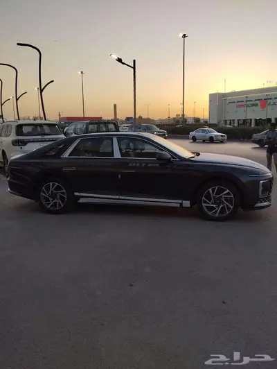هيونداي ازيرا كلاسيك 2025 8