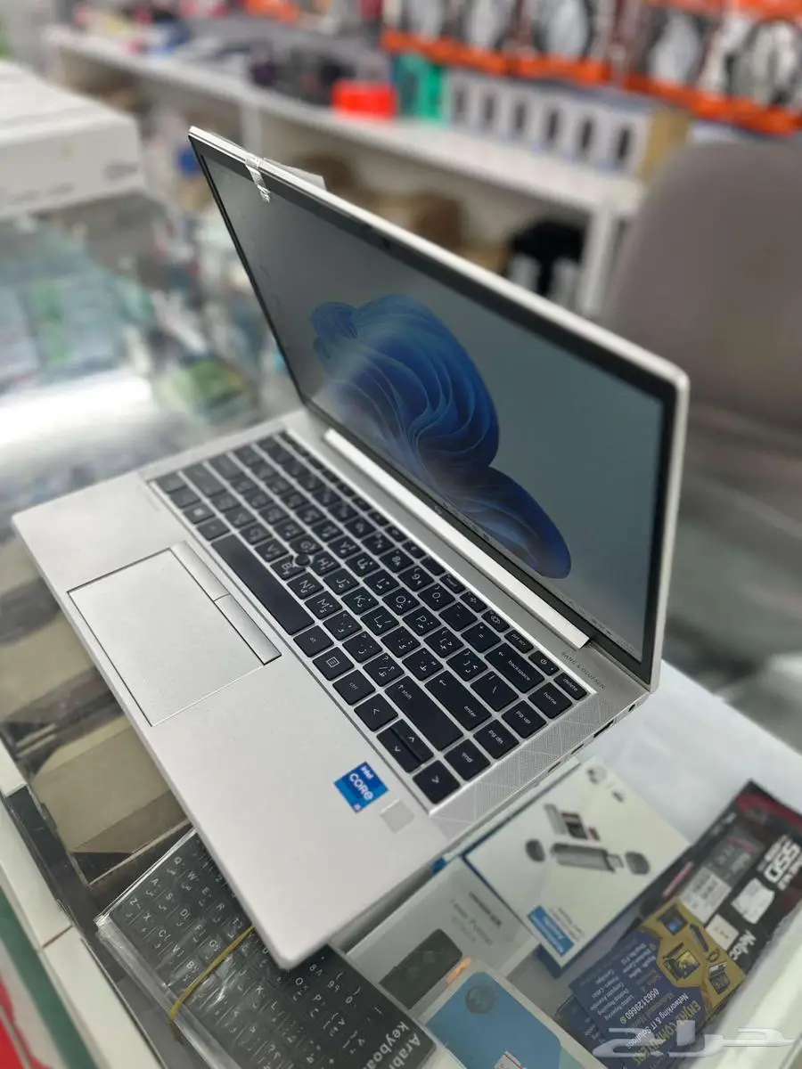 HP ELITEBOOK 2
