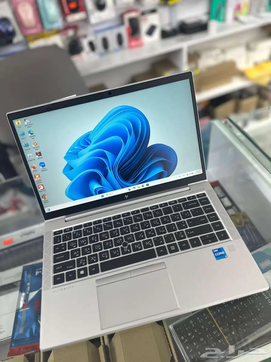 HP ELITEBOOK 3