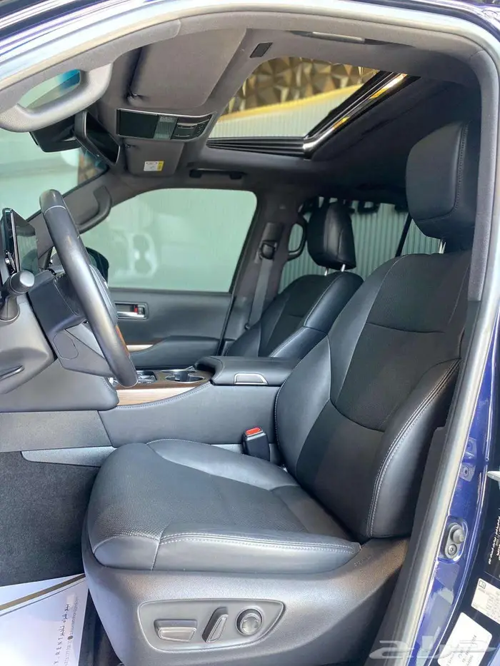 TOYOTA LAND CRUISER GXR TWIN TURBO 2023 BLUE 8