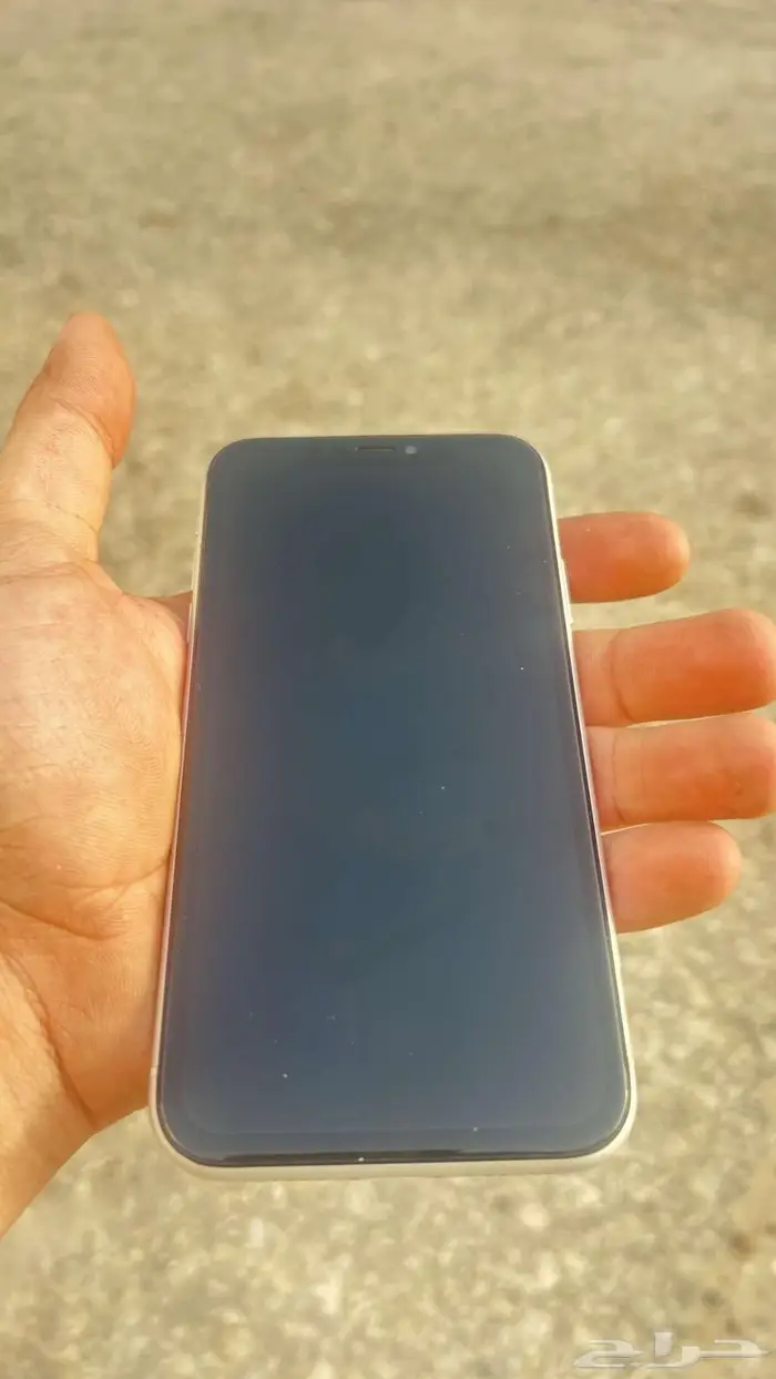 2 ايفون XR 1