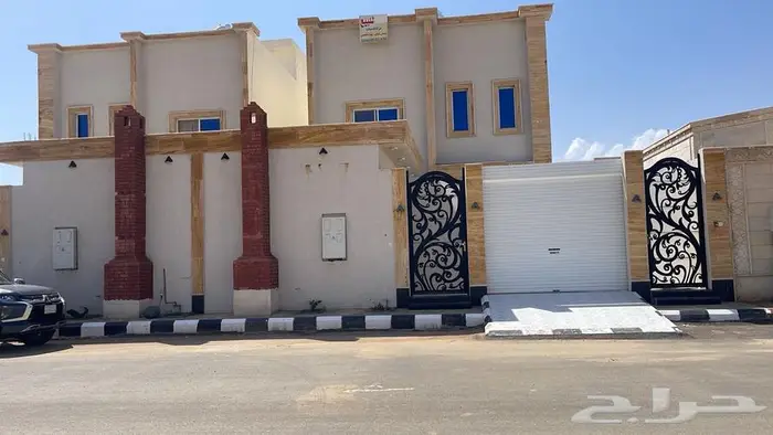 للبيع فيلا بحي قرطبة الاوامر السامية سابقا 0