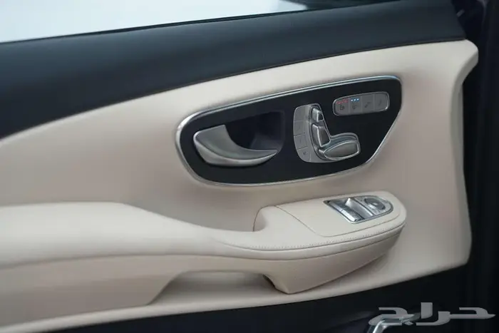 مرسيدس V 300 حصري موديل 2025 أصفار خليجي أسود بيج 21