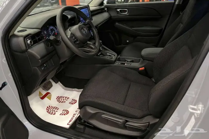 اكتشف HR-V DX 2024 لدى صالح للسيارات   قيادة يومية مثالية 8
