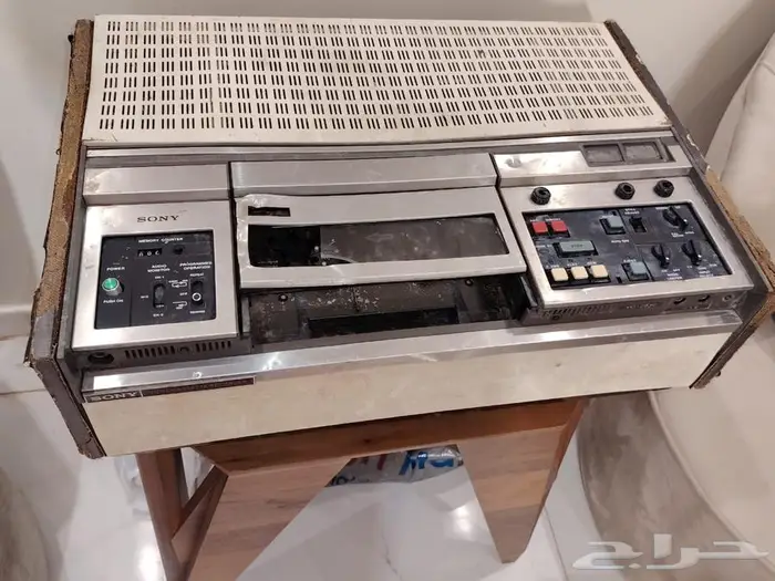 من النوادر تحفة متحفية من أوائل فيديوهات SONY 12