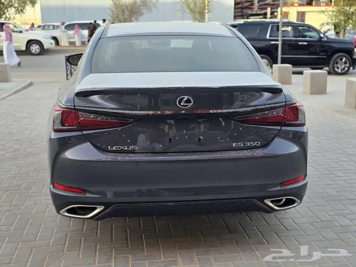 لكزس ES350 F موديل 2025 - الاقل سعرا 10