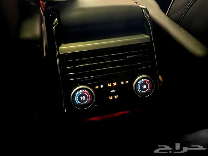 رينج روفر سبورت 6 سلندر 2024 فل كامل ضمان ناغي 5 سنوات 23