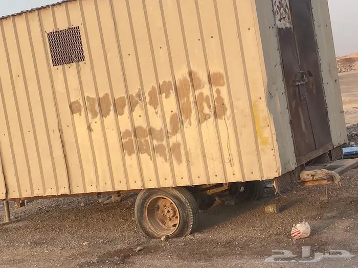 ثلاثه بكار واثنين قعدان وغرفه للبيع 1