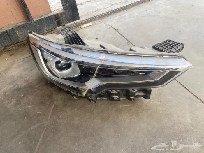 شمعه يمين هونشي HS5 2025 2.0T Comfort AWD 1