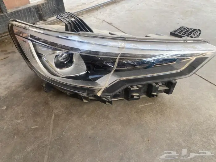 شمعه يمين هونشي HS5 2025 2.0T Comfort AWD 0
