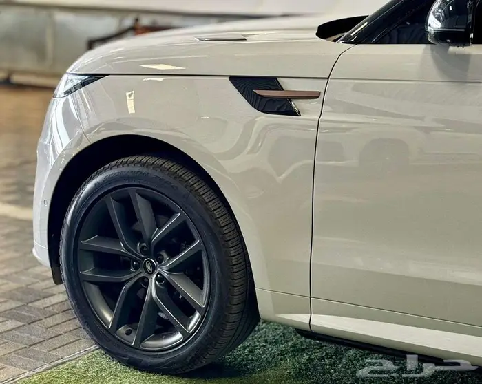 رينج روفر سبورت 6 سلندر 2024 فل كامل ضمان ناغي 5 سنوات 31