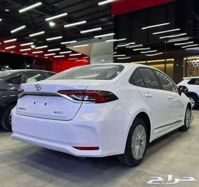 تويوتا كورولا XLI مطور جنوط مكينة 2.0 2025 كاش وبنوك 4